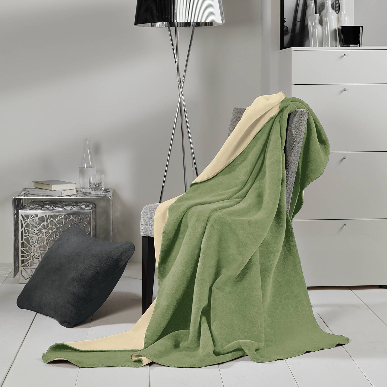 Kuscheldecke Dublin Doubleface salbei-beige